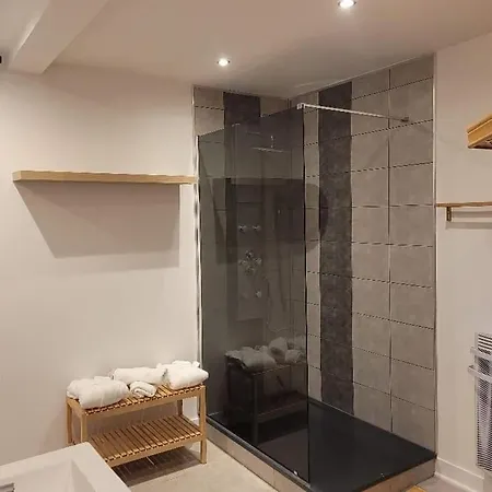 Cocoon Zen Apartment